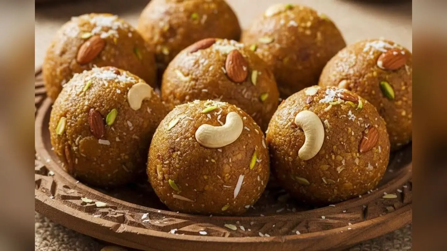 Gond Laddu Recipe: ठंड के मौसम में बनाएं टेस्टी और मजेदार गोंद के लड्डू