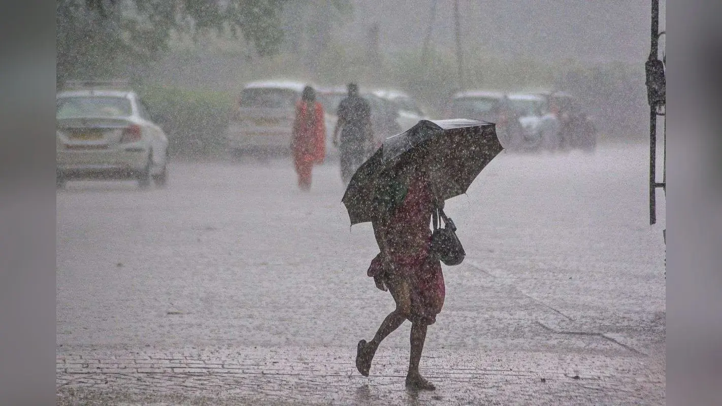 Heavy Rain: 12,13,14,15,16 और 17 अक्टूबर को इन राज्यों में भयंकर बारिश की संभावना, आंधी-तूफान की चेतावनी, IMD अलर्ट