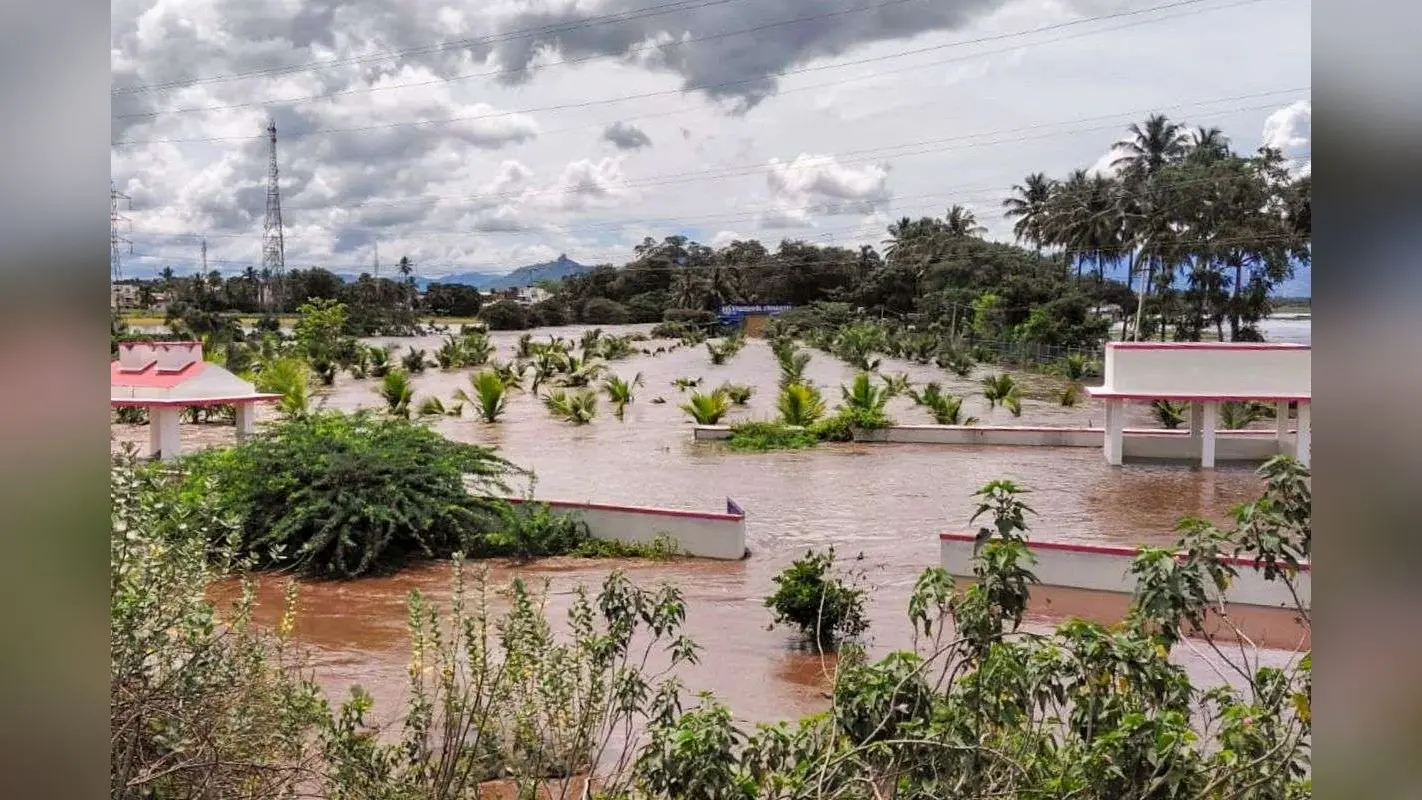 Heavy Rain Alert: बंगाल की खाड़ी में हलचल, अगले 24 घंटे इन राज्यों में भारी बारिश की संभावना