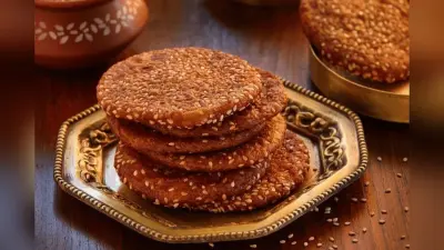 Anarsa Recipe for Karwachauth: करवाचौथ पर चावल से तैयार करें रसभरें अनरसे, स्वाद ऐसा कि बार-बार खाने को जी चाहे
