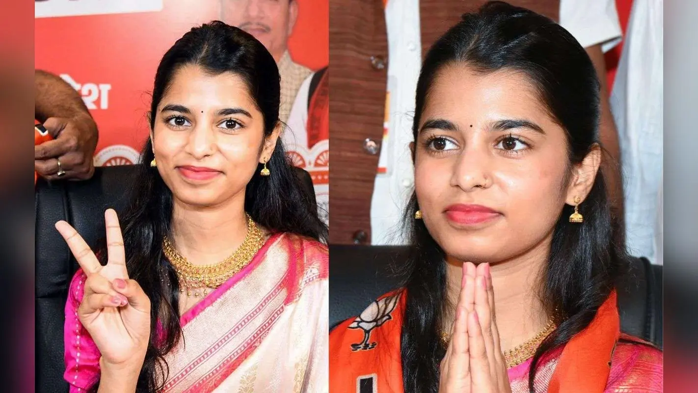 Maithili Thakur Networth: 25 साल की मैथिली ठाकुर के पास कितनी है संपत्ति, नकद से बैंक बैलेंस तक यहां जानें