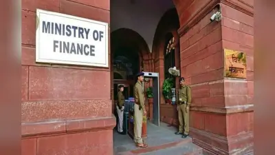 चेन्नई के कस्टम अफसरों पर करप्शन का आरोप, वित्त मंत्रालय ने राजस्व विभाग का दिया जांच का जिम्मा
