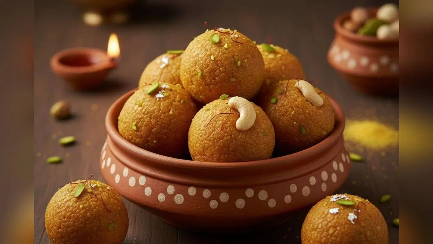 Sugar Free Moong Dal Laddu: घर पर बनाएं हेल्दी मूंग दाल लड्डू और मनाएं शुगर-फ्री दिवाली