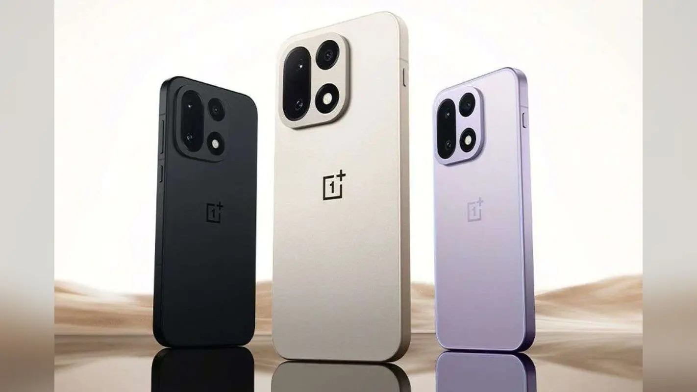 7300mAh की बड़ी बैटरी और पावरफुल प्रोसेसर के साथ आया OnePlus 15, जानें फीचर्स और कीमत