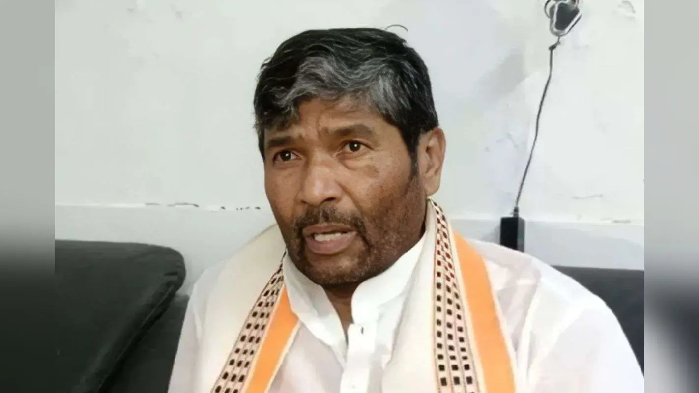 Bihar Elections 2025: पशुपति पारस खेल रहे बड़ा “खेल”, इस पार्टी में कर सकते हैं लोजपा का विलय