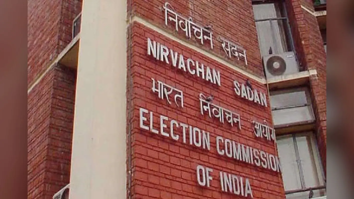 चुनाव को लेकर सख्त हुआ निर्वाचन आयोग, बिना इजाजत इलेक्ट्रानिक से सोशल मीडिया तक प्रचार पर रोक