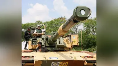 Defence Ministry: हम सिर्फ तकनीक के उपभोक्ता ही नहीं इसके निर्माता भी बनें