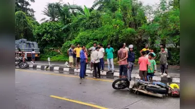 घाटशिला के तामुकपाल में टेलर ने बाइक और साइकिल को मारी टक्कर, 1 की मौत, 3 जख्मी