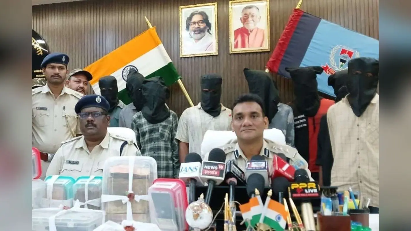 सिमडेगा चर्च में लूट मामले का पुलिस ने किया खुलासा, 8 अपराधी गिरफ्तार, एक फरार
