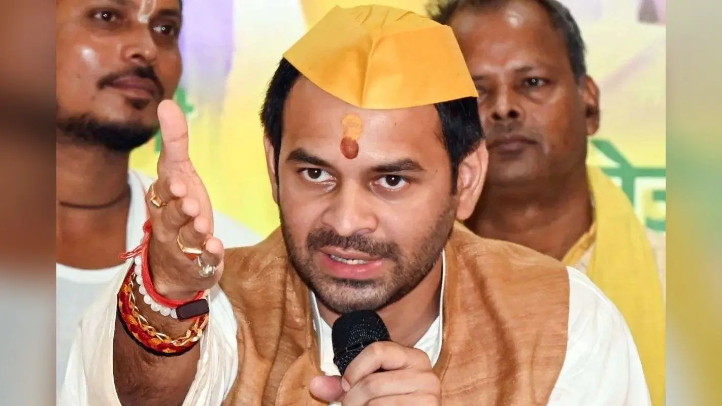 Bihar Chunav 2025 : ‘मुख्यमंत्री कौन बनेगा, ये जनता तय करेगी’, तेज प्रताप का भाई पर हमला