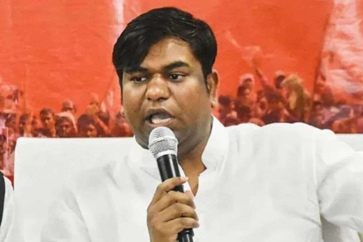 गौड़ाबौराम विधानसभा सीट पर VIP ने लिया यू-टर्न, RJD उम्मीदवार को लेकर मुकेश सहनी ने कार्यकर्ताओं से की खास अपील