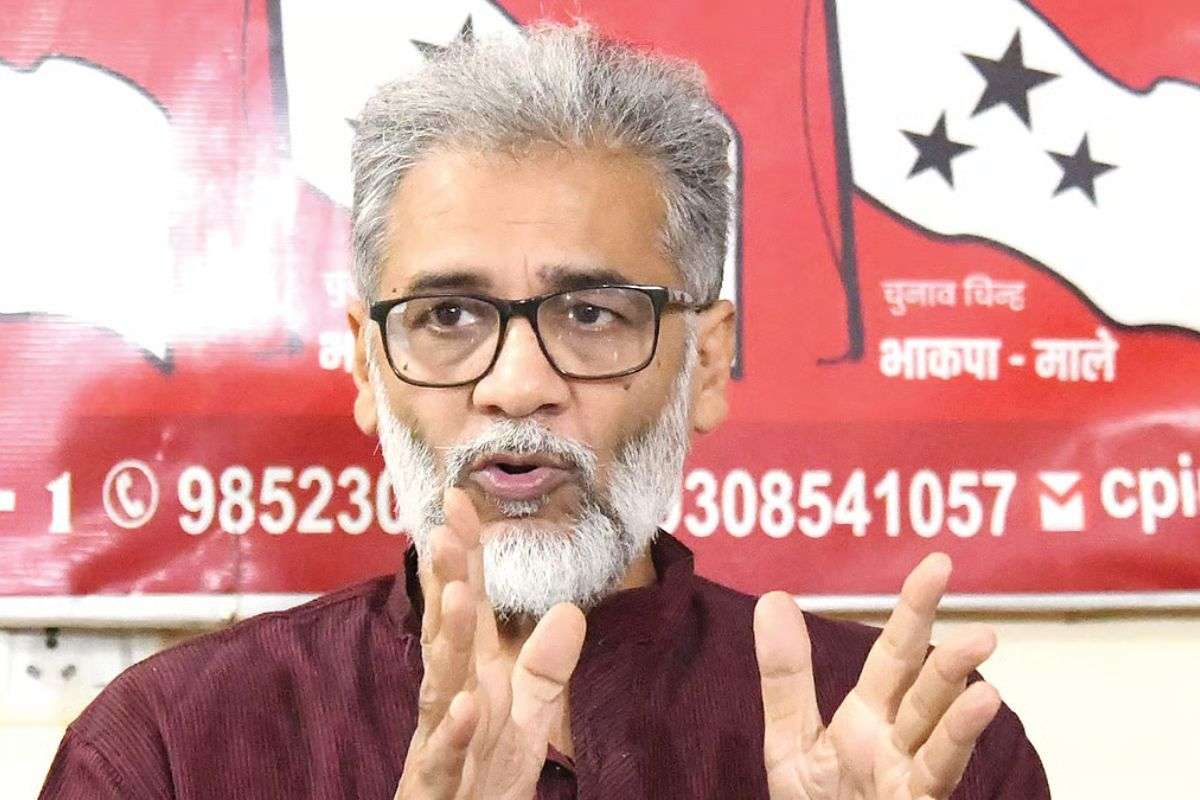 बिहार में वोटिंग से पहले बूथ सेलेक्शन को लेकर विवाद, चुनाव आयोग पर इस पार्टी ने लगाया गंभीर आरोप