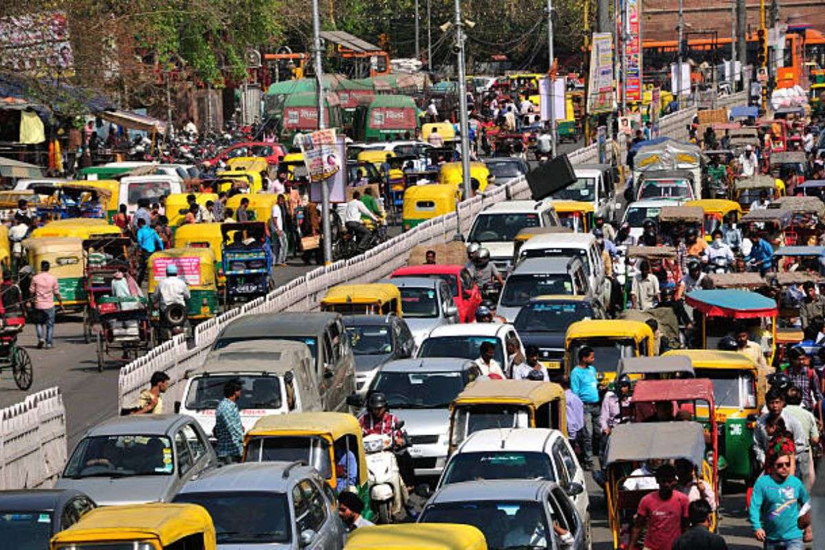 Delhi Noida Traffic Advisory: दिल्ली–नोएडा के यात्री सावधान! इन 21 रूट पर लगेगा जाम, निकलने से पहले पढ़ें पूरी लिस्ट