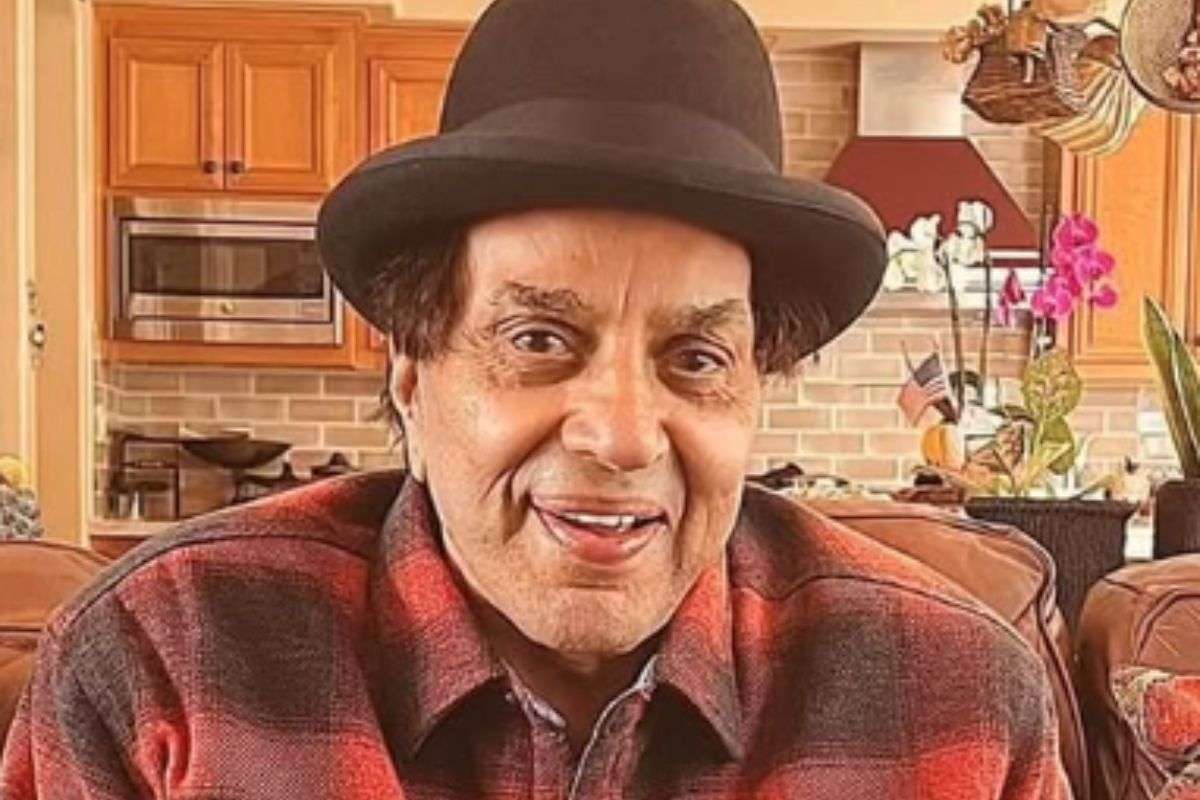 Dharmendra Health Update: क्या दोबारा बिगड़ी धर्मेंद्र की तबीयत? वेंटिलेटर वाली अफवाहों पर आया टीम का बयान