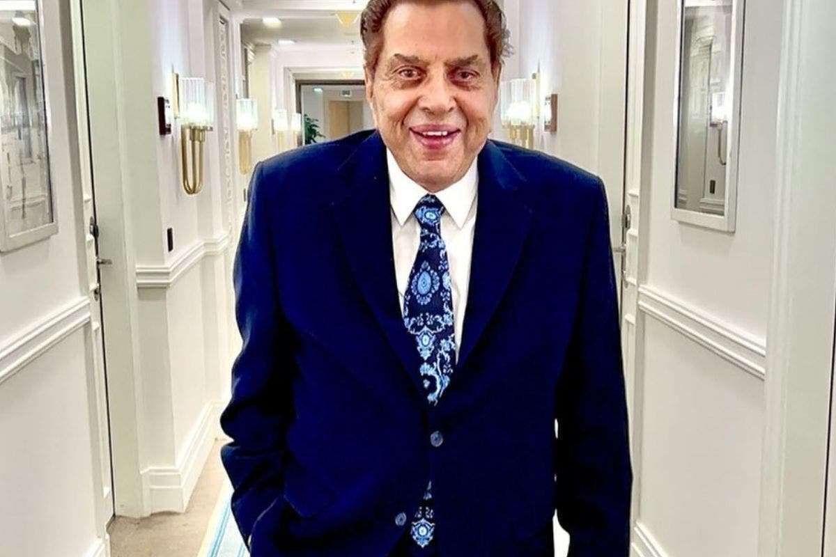 Dharmendra Health Update: सांस लेने में हुई परेशानी से ICU में भर्ती हुए 89 वर्षीय धर्मेंद्र, डॉक्टरों की निगरानी में चल रहा इलाज