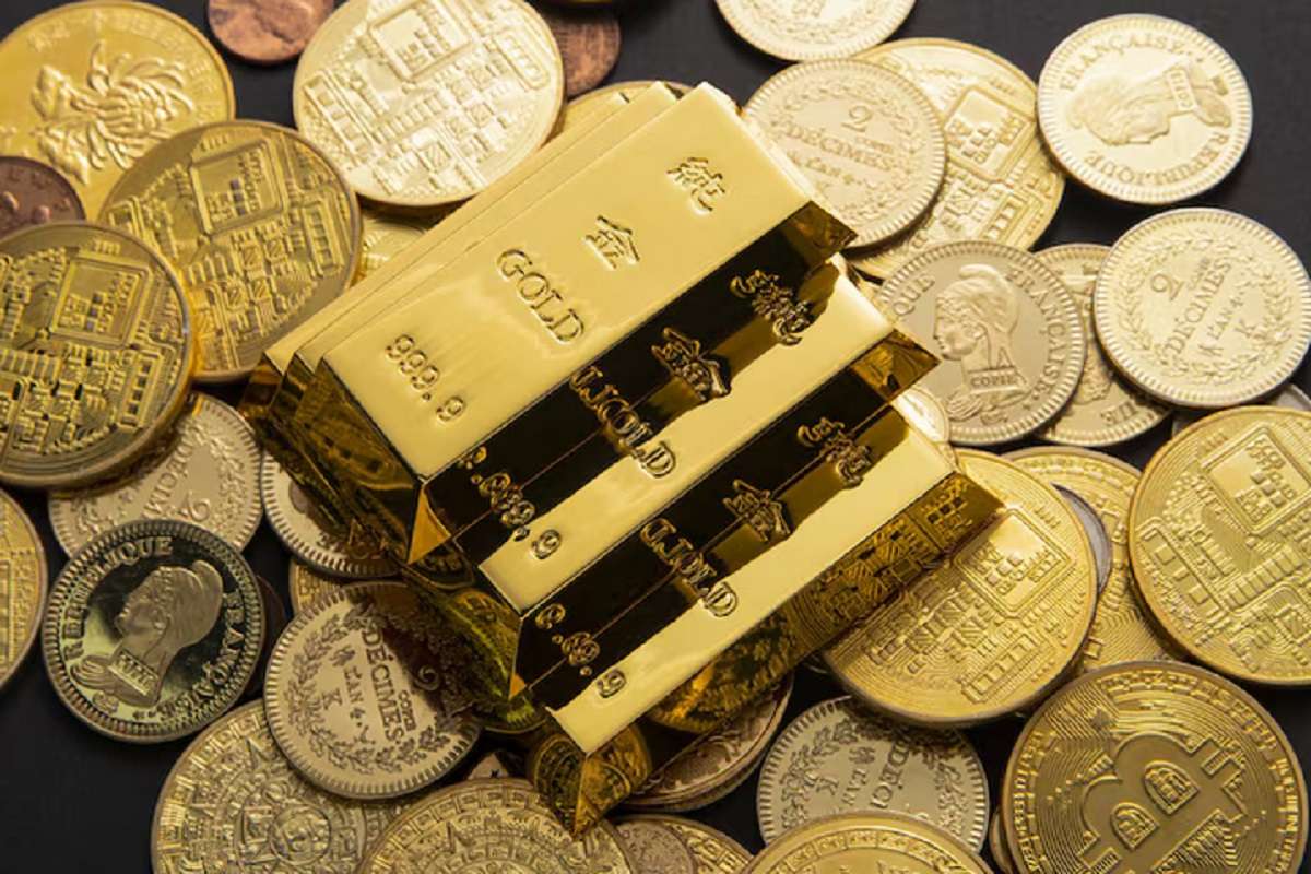 Gold Price Today: शादी के सीजन में सोना फिर हो गया महंगा, चांदी 5,800 रुपये चढ़ी