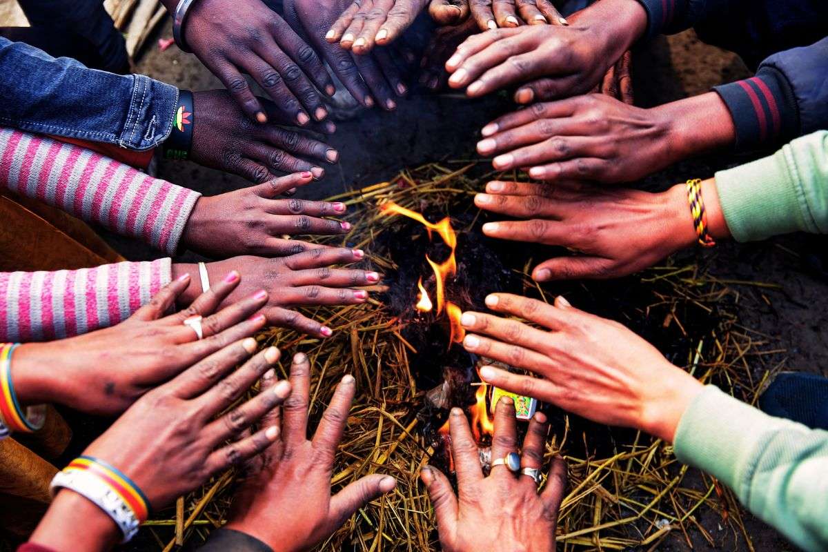 झारखंड में सर्दी का सितम शुरू, ठंडी हवाओं से ठिठुरने लगी रांची, कई शहरों का तापमान गिरा