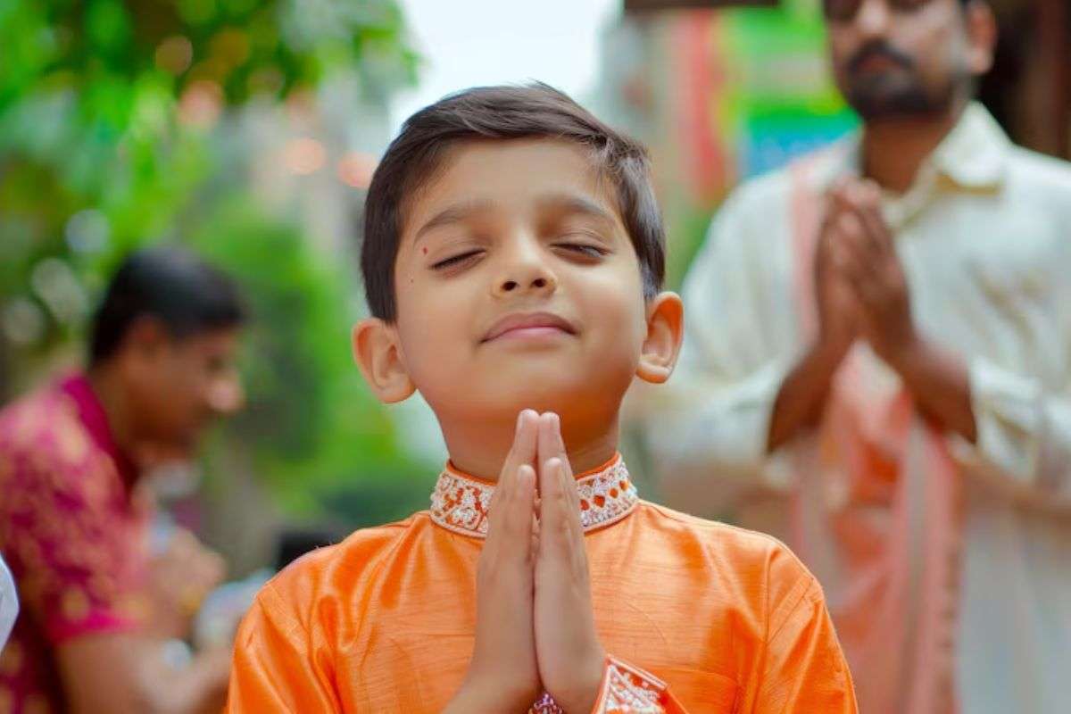 Mantras For Children: बच्चों के लिए 11 पावरफुल मंत्र, मन, बुद्धि और आत्मबल के लिए वरदान