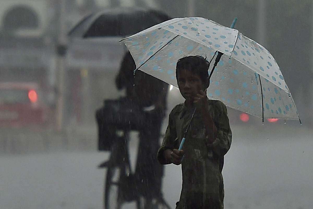 Aaj ka Mausam : जानें कहां होगी बारिश और कहां चलेगी शीतलहर, आ गया IMD का अलर्ट