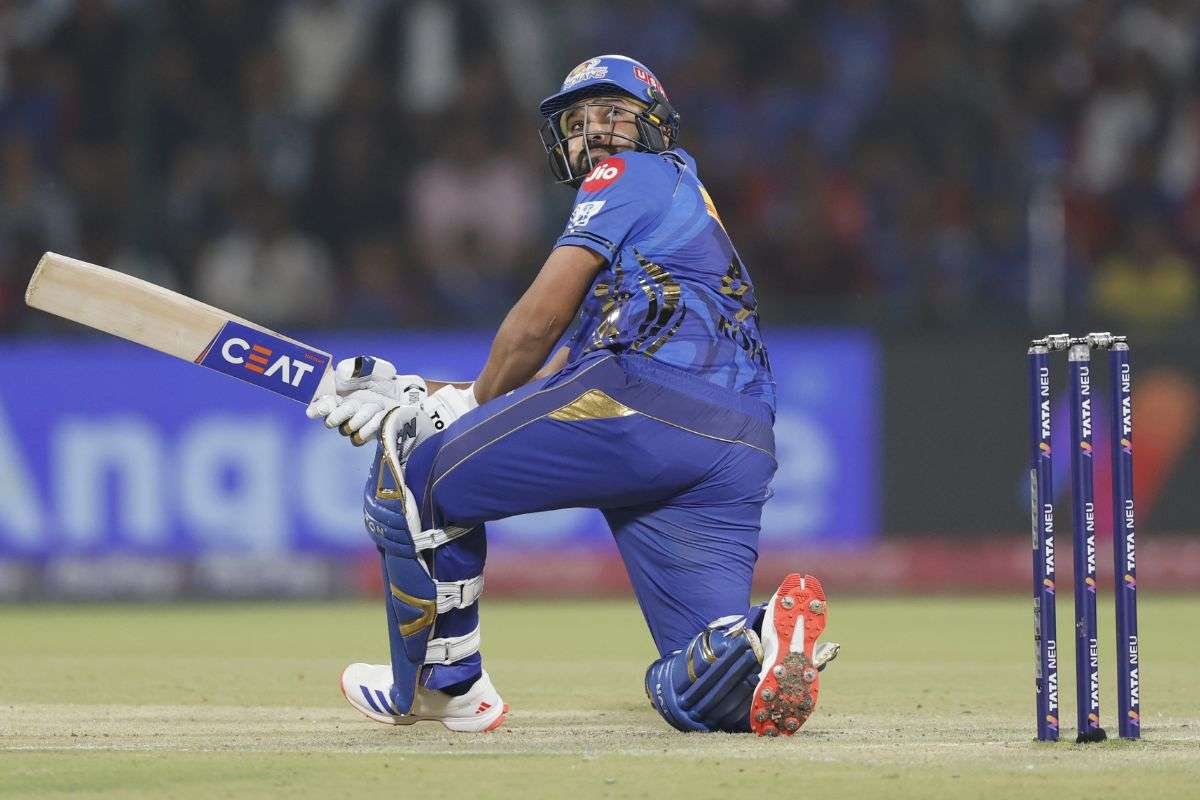 MI IPL 2026 Retentions: रोहित शर्मा पर अब भी मुंबई इंडियंस को पूरा भरोसा, देखें रिटेन-रिलीज की पूरी लिस्ट