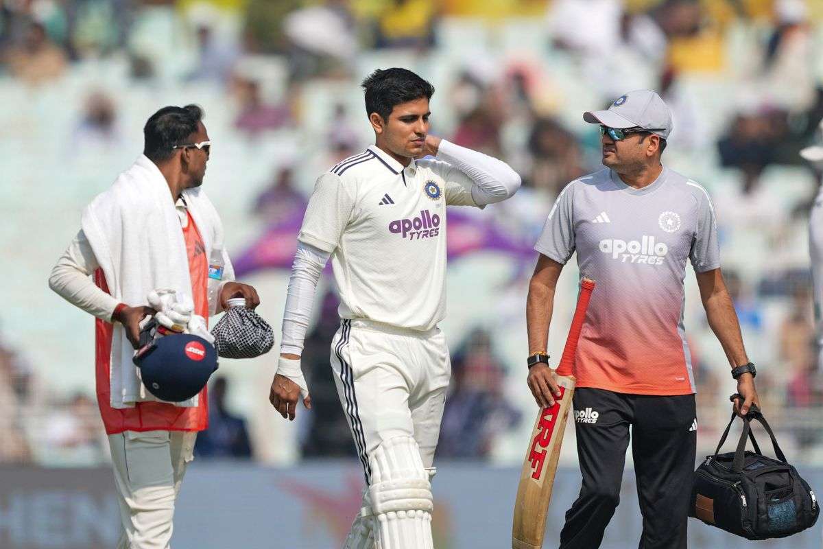 गुवहाटी मैच से पहले टीम इंडिया को झटका! शुभमन गिल की फिटनेस पर संकट, IND vs SA दूसरे टेस्ट में खेलना संदिग्ध