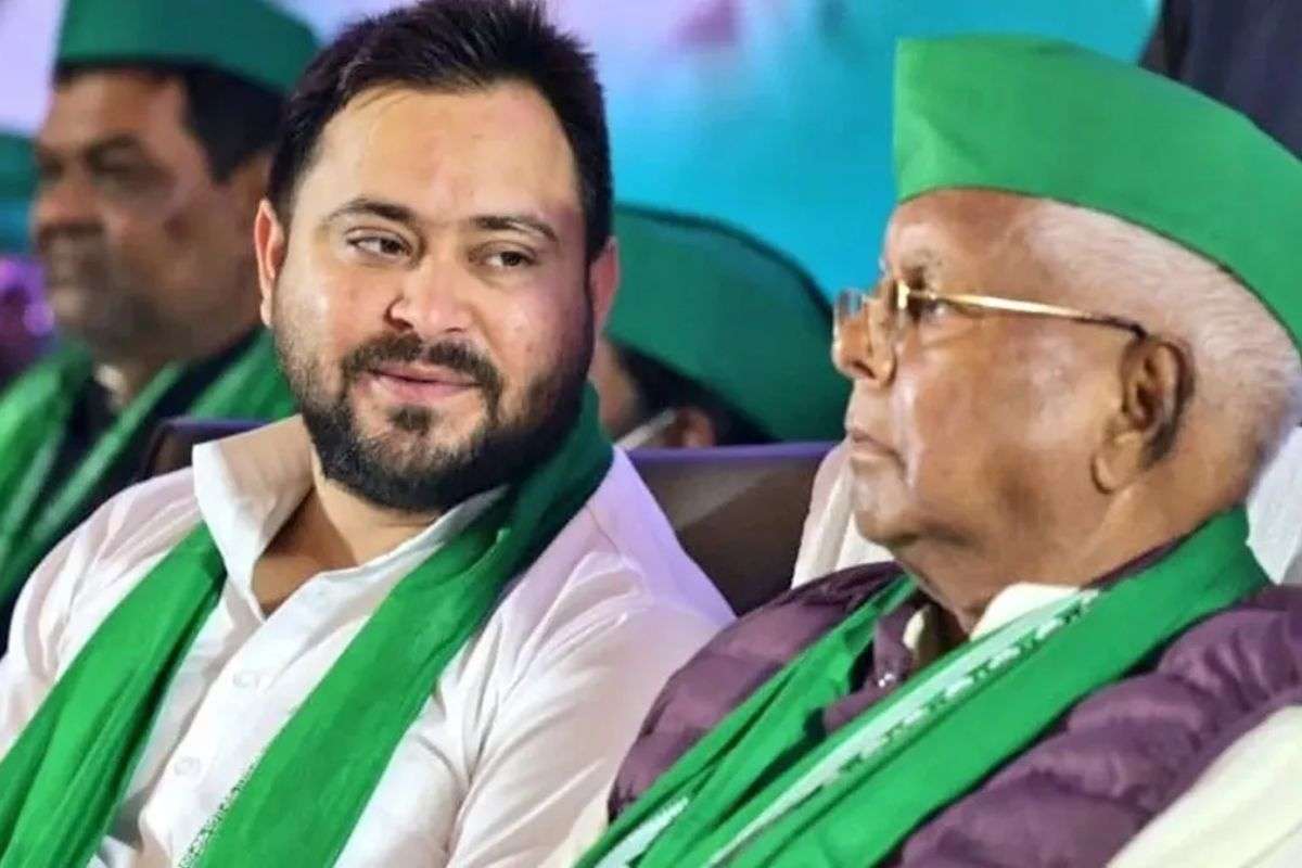 Bihar Election 2025: चुनाव के बीच RJD का बड़ा एक्शन, पूर्व विधायक समेत 3 नेताओं को किया सस्पेंड