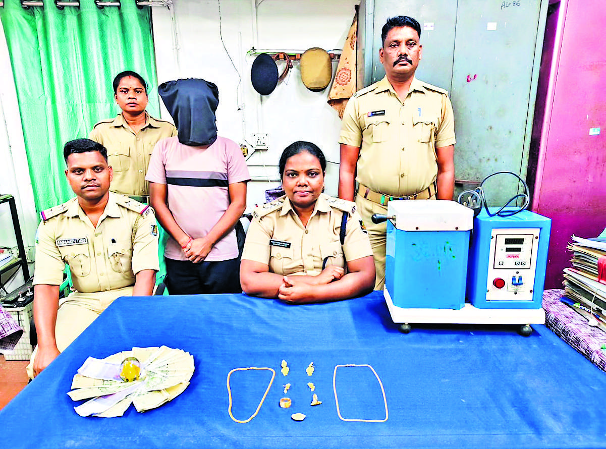 Rourkela News : नाबालिग से 80 हजार रुपये का जेवर खरीदनेवाला गिरफ्तार