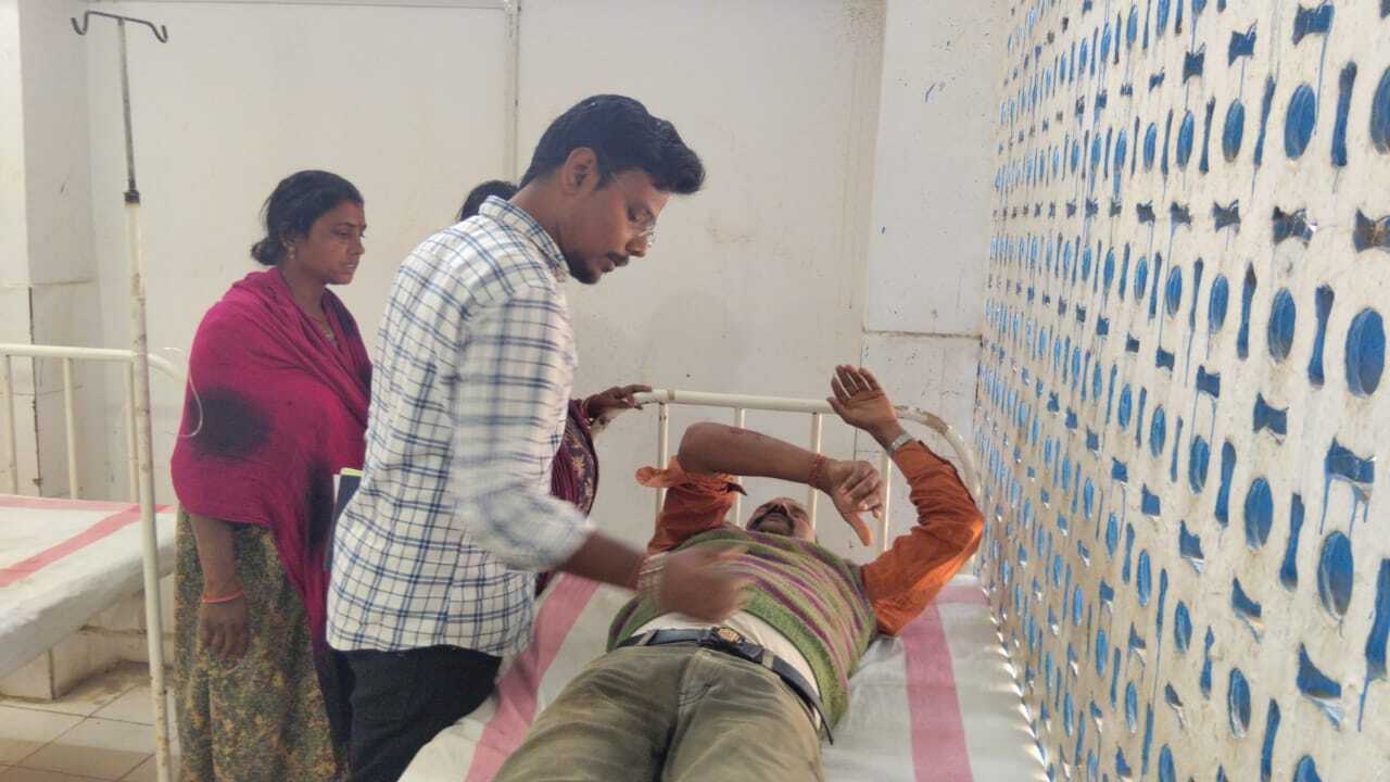 सड़क दुर्घटना में एक बाइक चालक हुआ जख्मी, रेफर