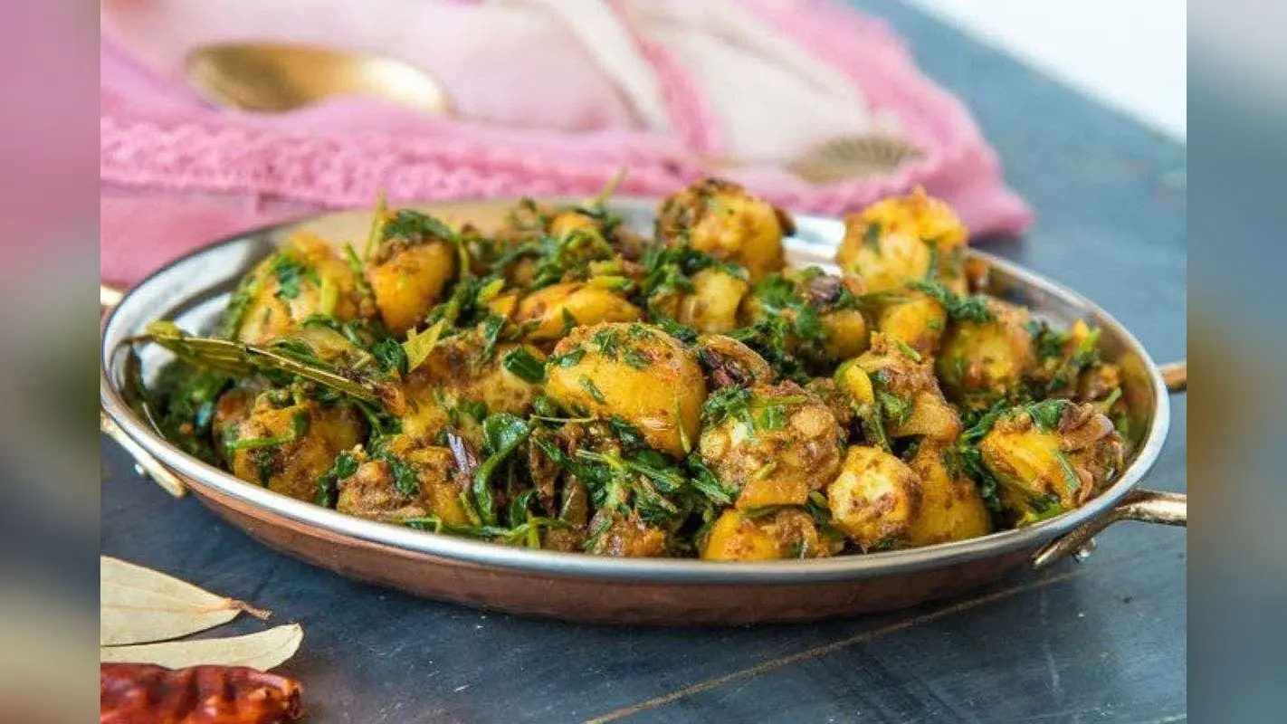 Aloo Methi Recipe: सर्दियों में गरम पराठों के साथ खाएं झटपट बनने वाली टेस्टी आलू मेथी की सब्जी