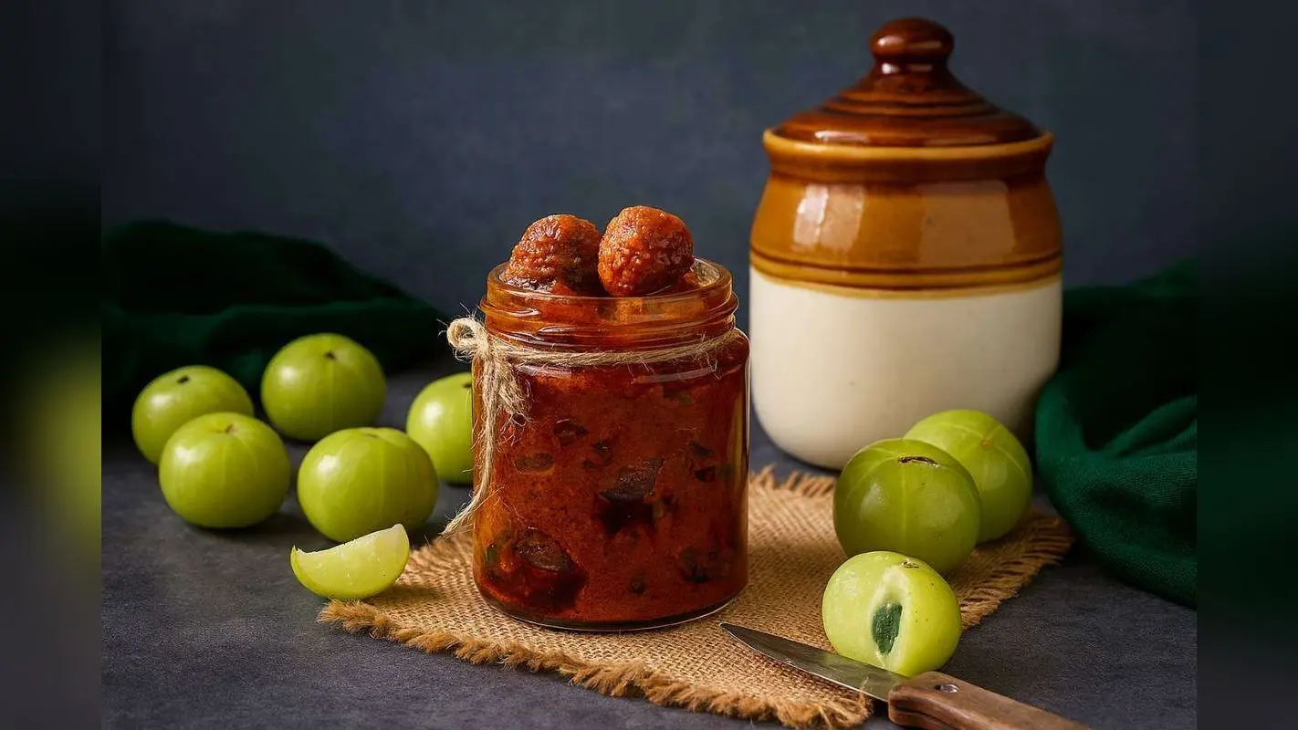 Amla Pickle Recipe without Boiling: बिना उबाले आंवले का अचार कैसे बनाएं पंजाबी स्टाइल में? पढ़ें ये रेसिपी