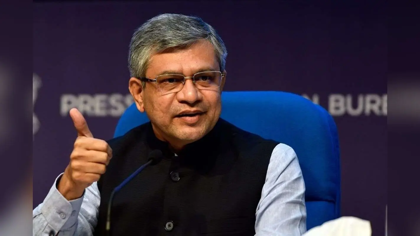 अब घर बनाना हुआ बहुत आसान, रेलवे ने सीमेंट ट्रांसपोर्टेशन किया सस्ता