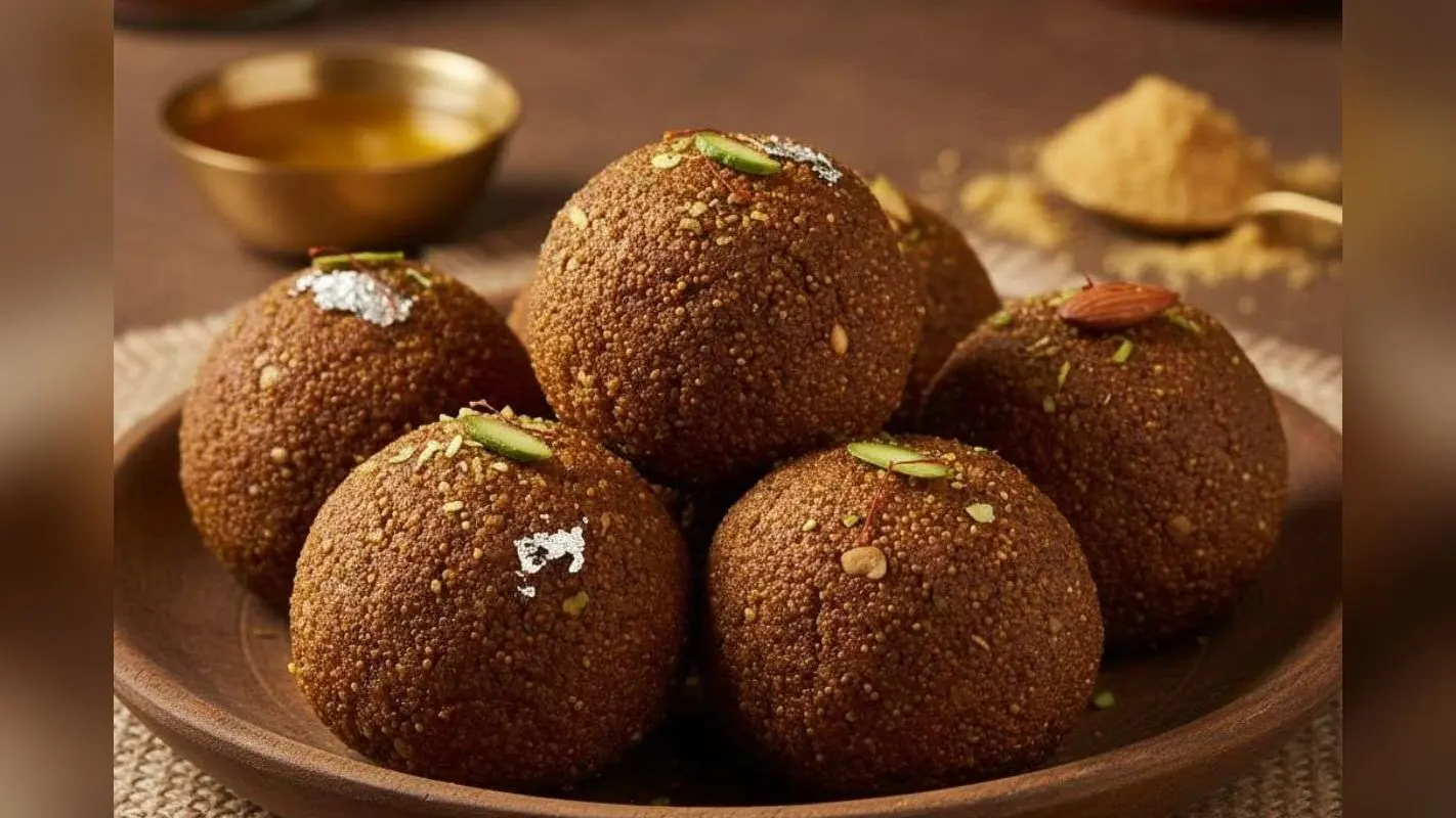 Winter Special Bajra Laddu Recipe: सर्दियों में ऊर्जा और गर्माहट से भरपूर, घर पर बनाएं स्वादिष्ट बाजरा लड्डू