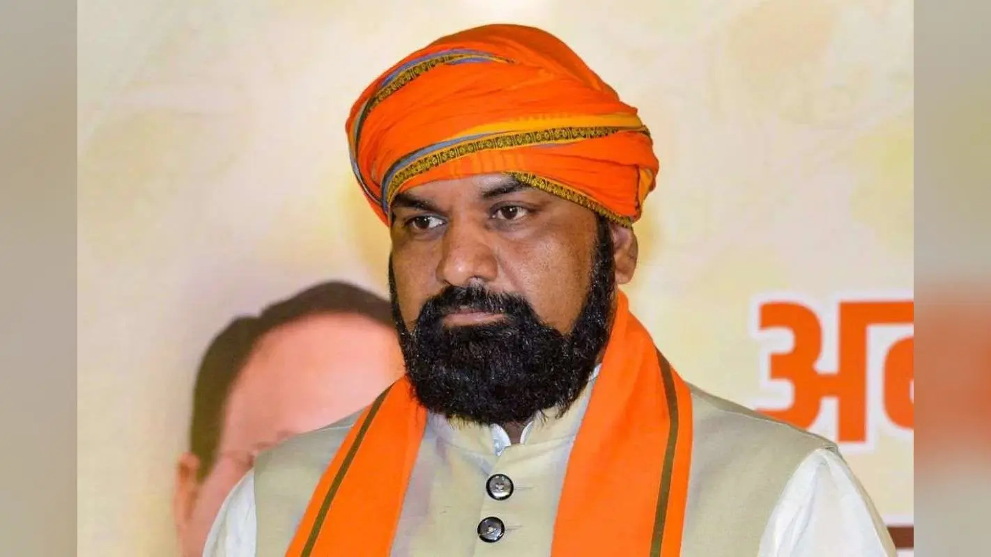 Bihar Cabinet 2025: सम्राट चौधरी के क्या-क्या हैं प्रमुख काम और अधिकार, गृह विभाग मिलने से बढ़ी जिम्मेदारियां