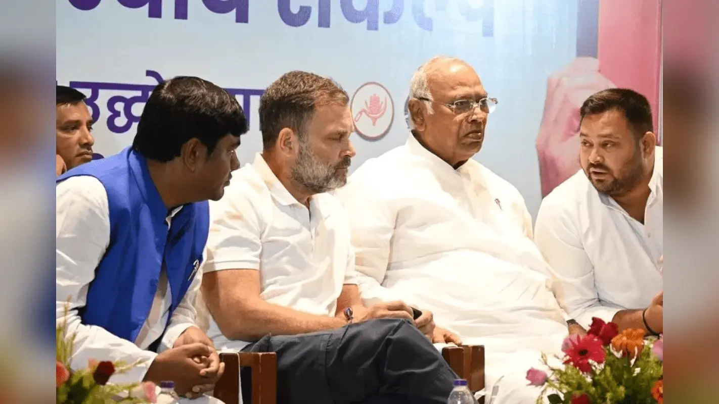 Bihar election 2025: कांग्रेस के ‘कमजोर स्ट्राइक रेट’ से महागठबंधन की राह मुश्किल! क्या कहता है चुनावी गणित?
