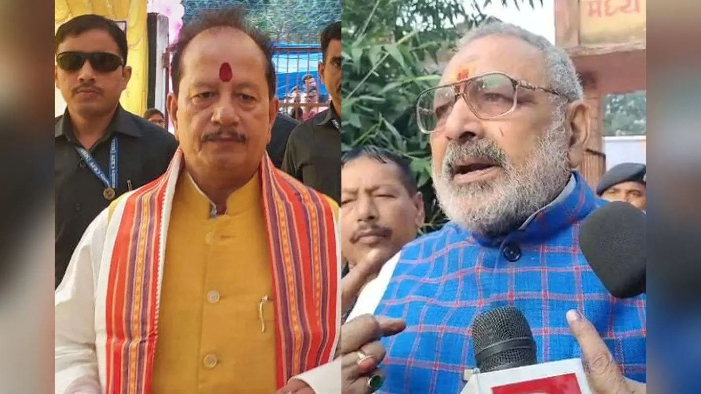 Bihar Election 2025: गिरिराज सिंह, विजय सिन्हा, रामनाथ ठाकुर के साथ इन नेताओं ने डाले वोट, देखिये तस्वीरें