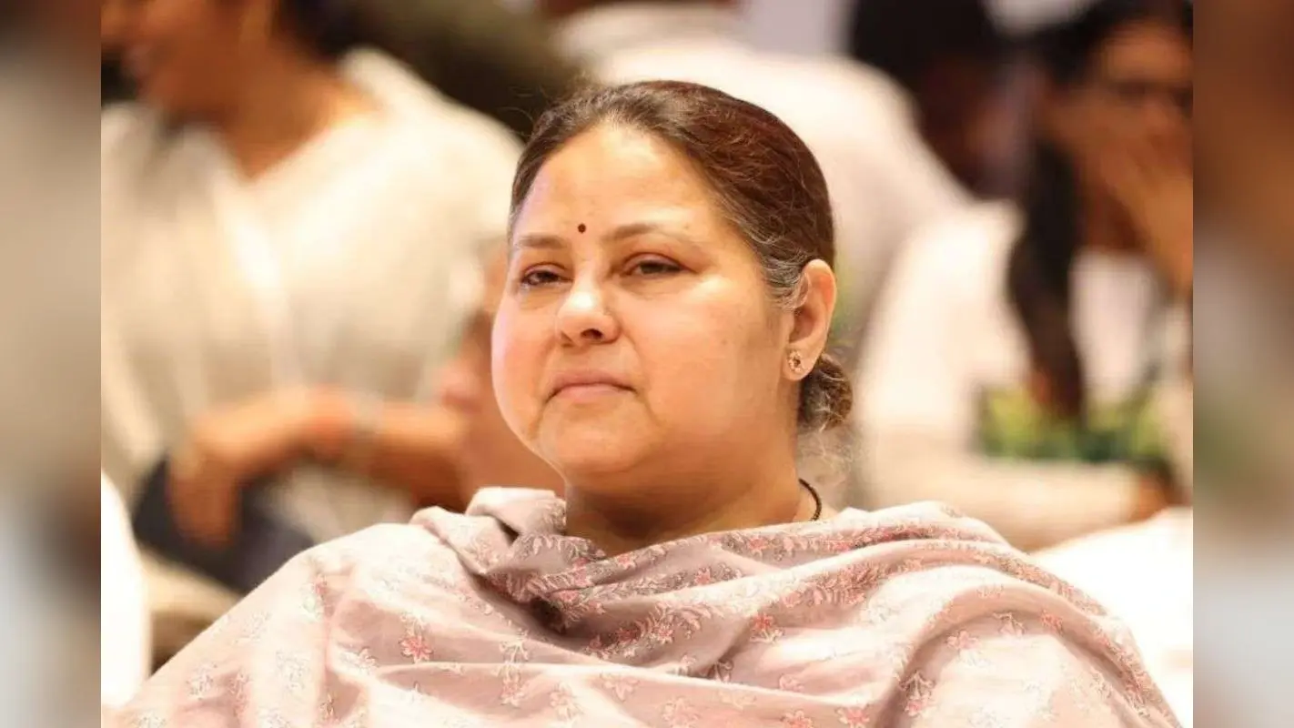 Bihar Election 2025: ‘हम लोग हवा में बात नहीं करते’, लालू की सांसद बेटी बोली- NDA पर अकेले तेजस्वी भारी