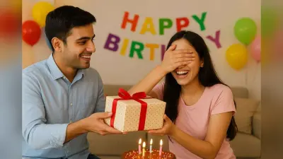 Birthday Surprise Ideas: बहन के बर्थडे पर फूलों से लेकर मूवी नाइट तक, ये सरप्राइज बनाएंगे उनका दिन यादगार