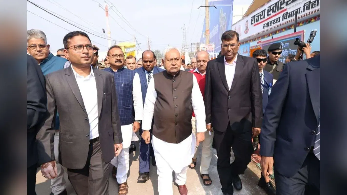 सोनपुर मेला पहुंचे सीएम नीतीश ने अधिकारियों को दिया सख्त निर्देश, लिया इंतजामों का पूरा जायजा