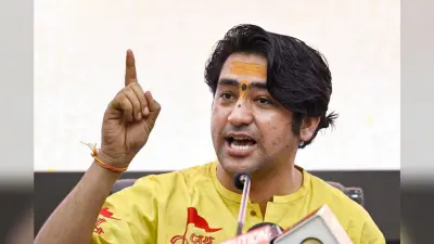 धीरेंद्र शास्त्री की 7 से 16 नवंबर तक सनातन हिंदू एकता पदयात्रा, कहा- ‘हम हिंदुओं को राष्ट्रवाद के लिए करेंगे प्रेरित’
