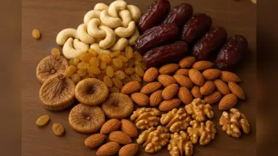 Dry Fruits For Winter Season: सर्दियों में रोजाना करें इन ड्राई फ्रूट्स का सेवन, शरीर को अंदर से रखेगा गर्म