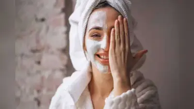 Skin Care Tips: बेदाग और खूबसूरत चेहरा पाने के लिए लगाएं ये फेस पैक, मिलेंगे चौंकाने वाले फायदे