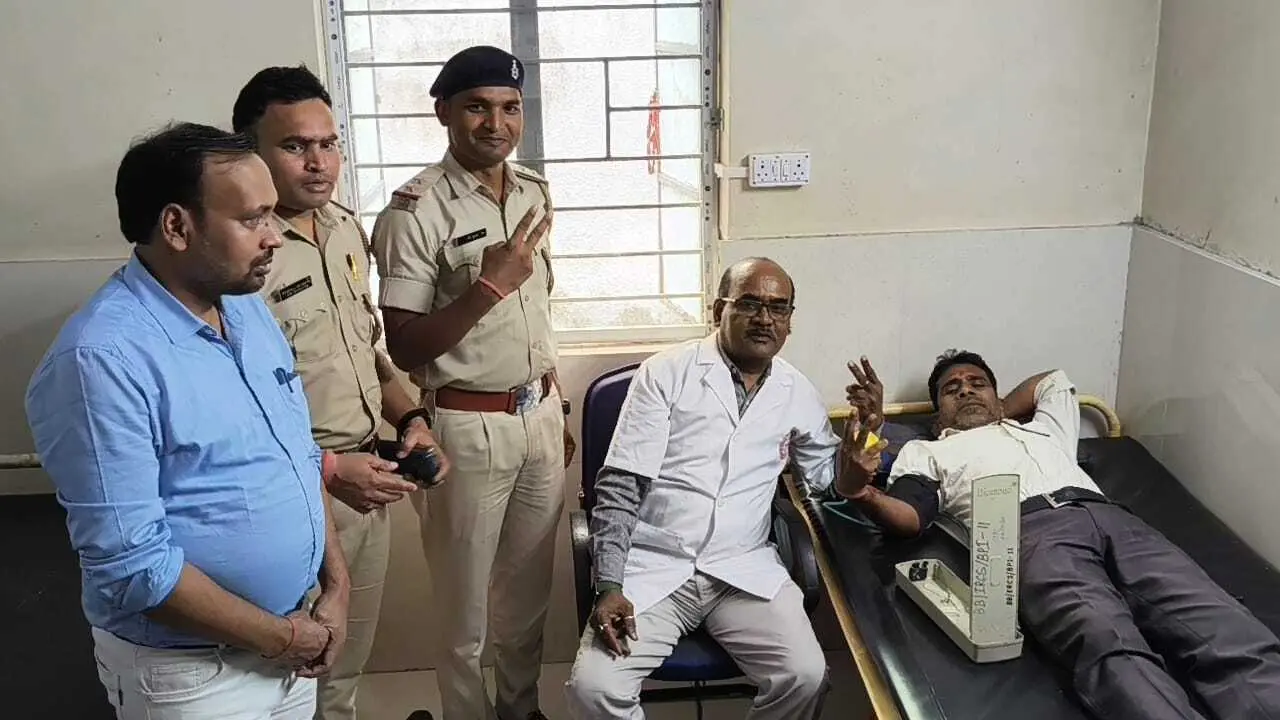 Bokaro News : विहिप और बजरंग दल ने लगाया रक्तदान शिविर