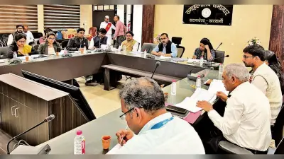 Seraikela Kharsawan news: बिना कारण ऋण आवेदन को रद्द नहीं करे बैंक : डीसी