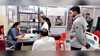 Seraikela Kharsawan news: डायलिसिस सेंटर में मिलीं कमियां, जिम्मेवारों को लगायी फटकार