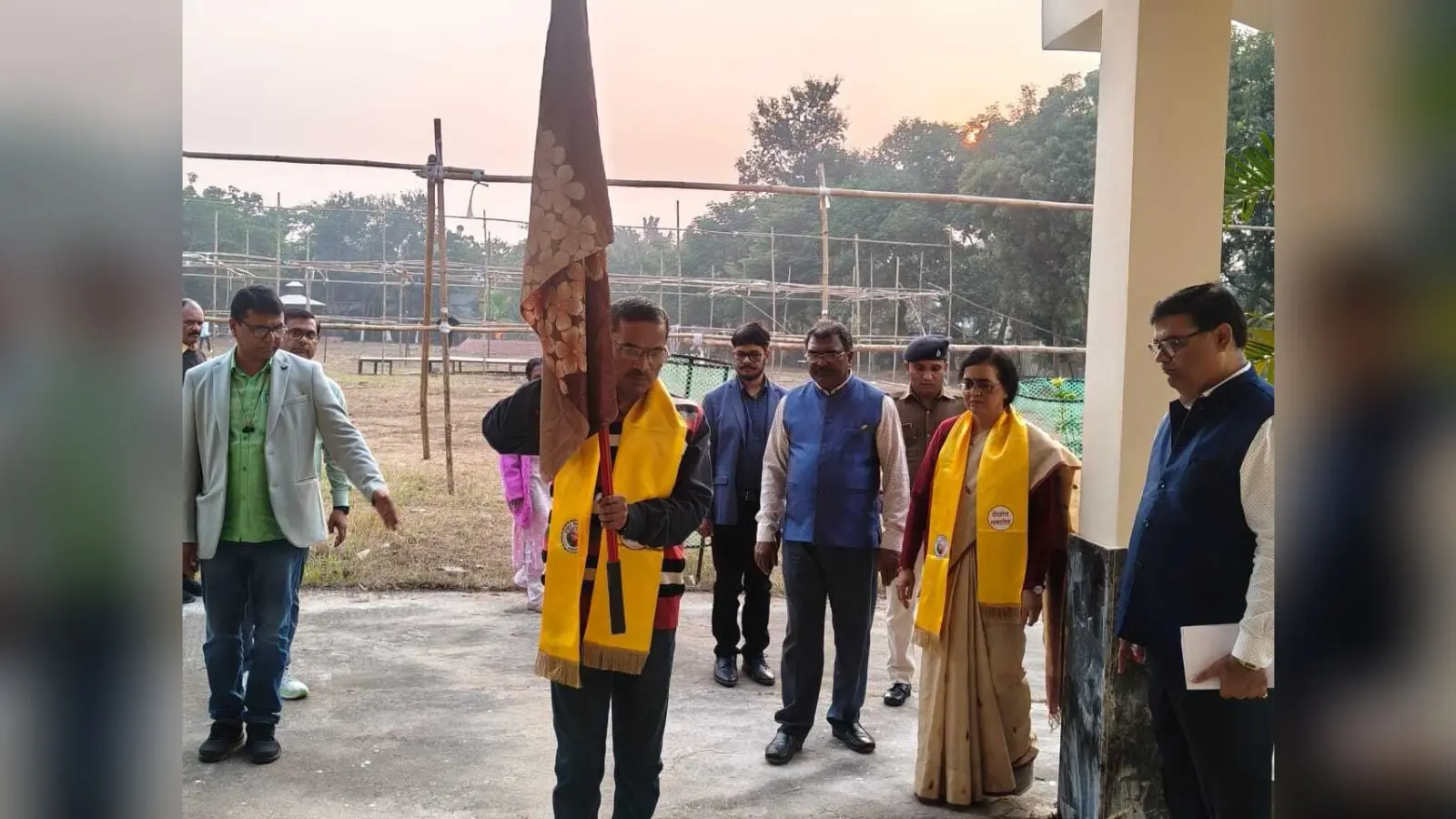 Chaibasa News : छठे दीक्षांत समारोह के लिए शोभायात्रा का अभ्यास हुआ