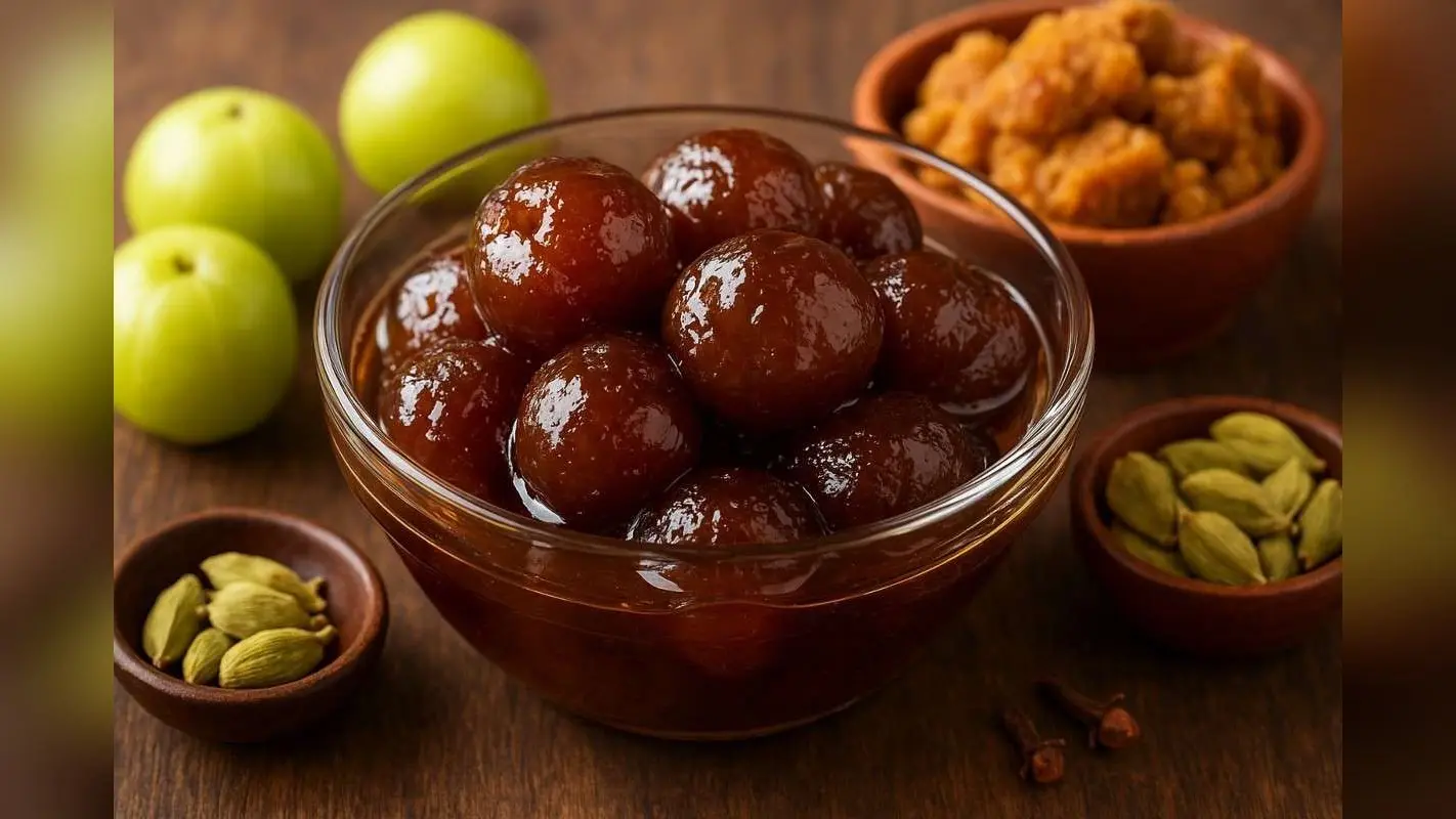 Gud Amla Murabba Recipe: चीनी नहीं गुड़ से बनाएं हेल्दी आंवला मुरब्बा, स्वाद में बेहतर और सेहत के लिए भी डबल फायदेमंद