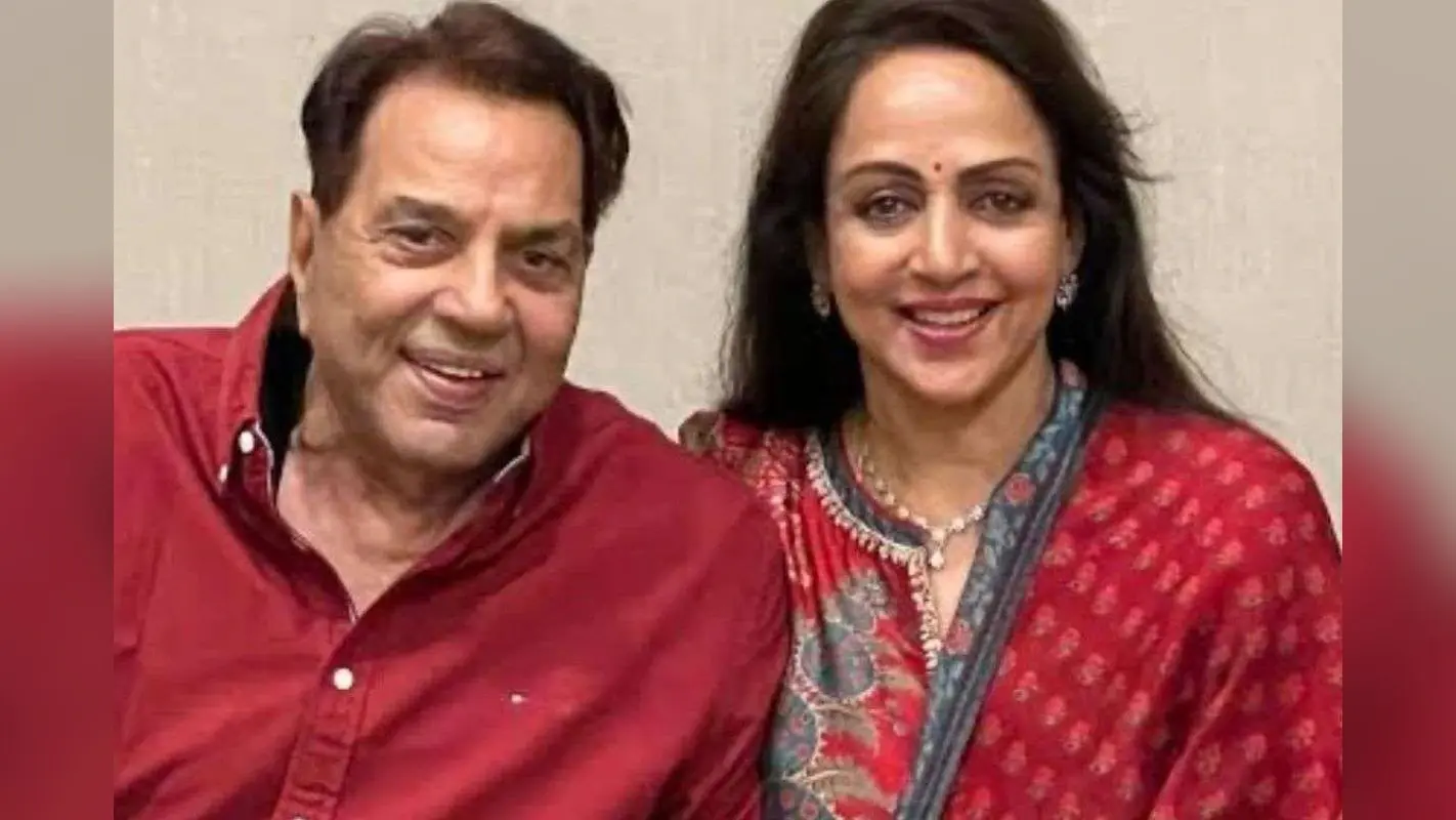 Dharmendra Health Update: धर्मेंद्र के स्वास्थ्य पर हेमा मालिनी ने तोड़ी चुप्पी, कहा- खुश हूं कि वह घर लौट आए, बाकी सब ऊपरवाले के हाथ में है