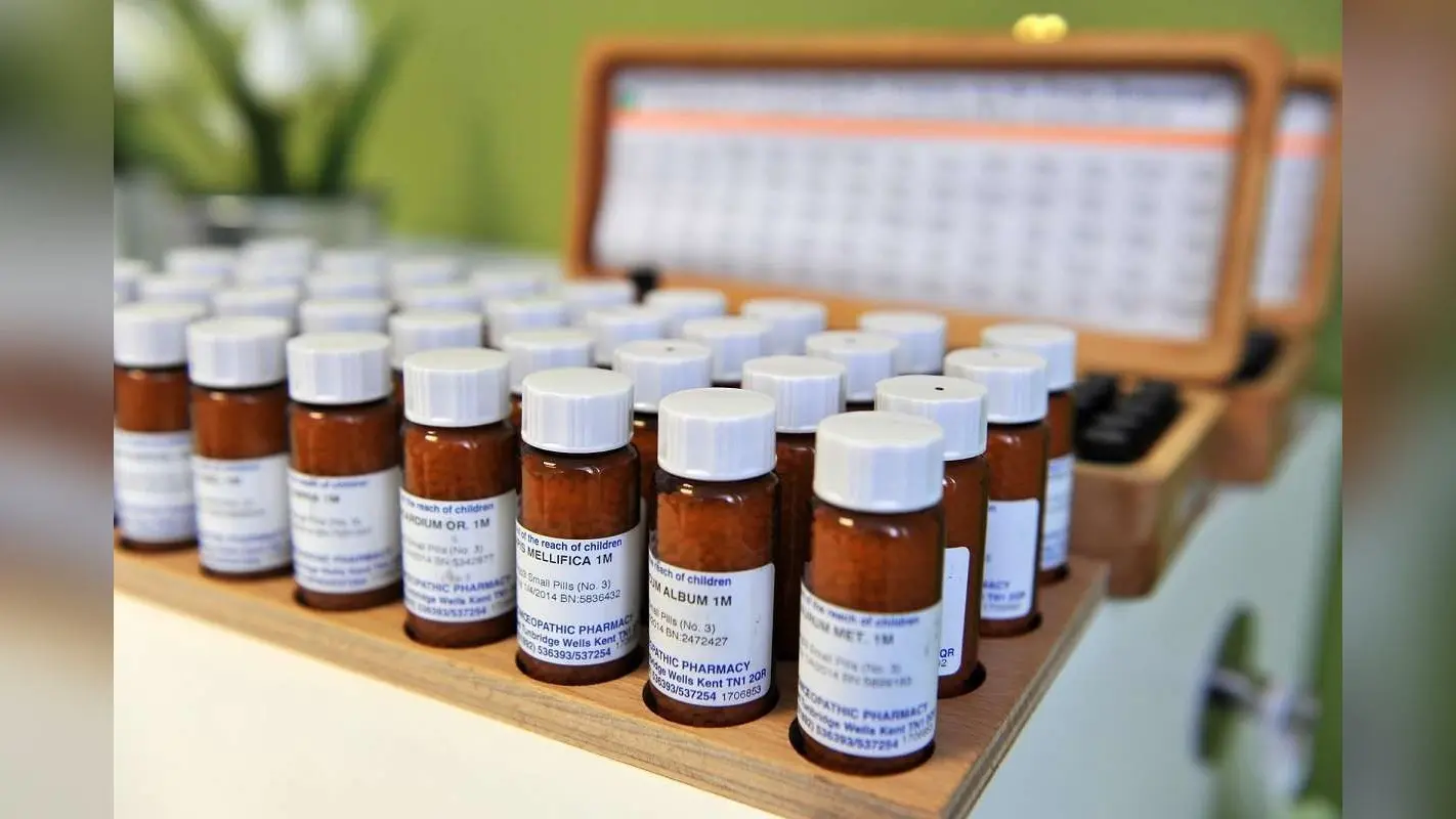 Homeopathic Medicine: होम्योपैथिक दवाओं का ग्लोबल हब बन रहा भारत, मेक इन इंडिया से बढ़ी रफ्तार