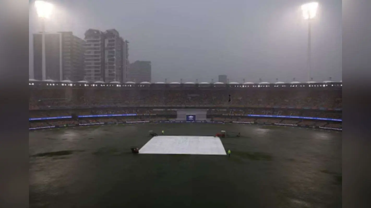 IND vs AUS 5th T20I: ब्रिसबेन में बारिश बन सकती है विलेन! जानें गाबा की पिच और मौसम का हाल