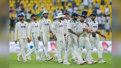 IND vs SA 2nd Test Highlights: खराब रोशनी की वजह से दूसरे दिन का खेल जल्दी खत्म, राहुल-जायसवाल क्रीज पर